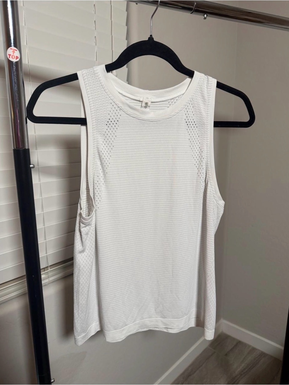Lululemon Women’s White Performance Tank Top